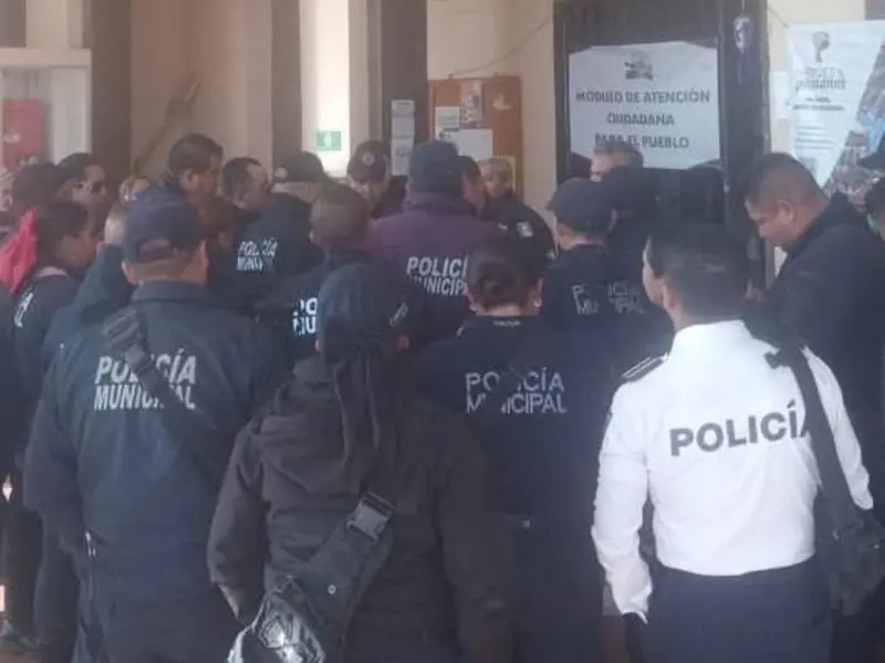 Protesta por aguinaldo “rasurado”
