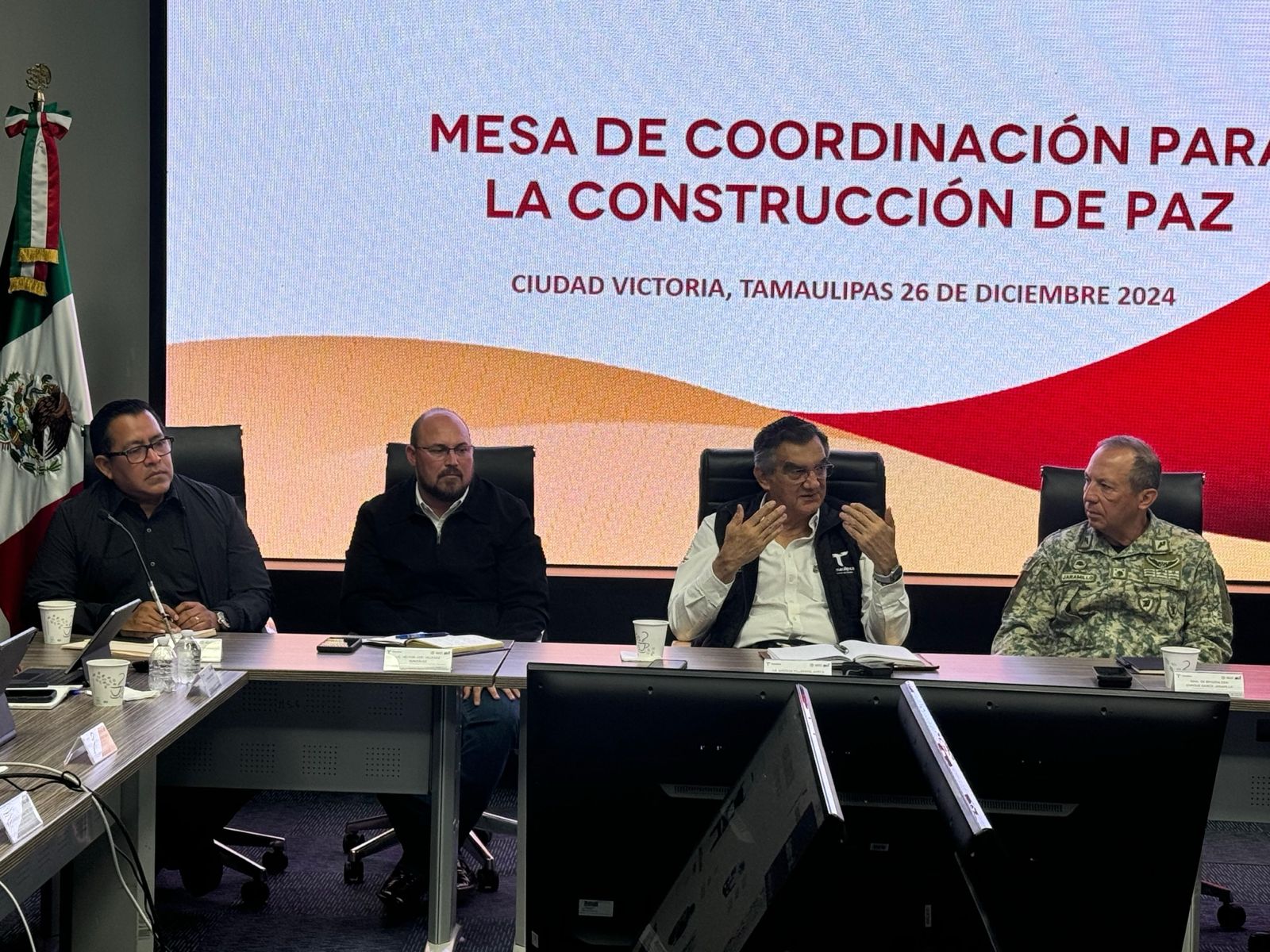 Destaca gobernador baja en homicidios dolosos en reunión de la Mesa de Seguridad