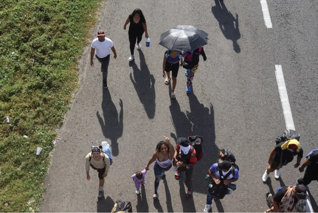 Parte novena caravana migrante desde Tapachula hacia EE.UU.