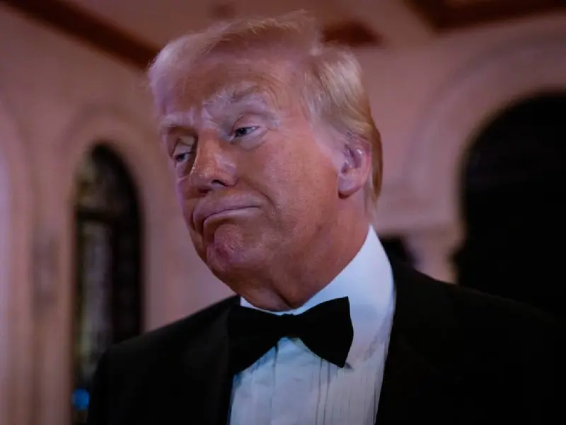 Trump llama “escoria violenta” a migrantes en Estados Unidos