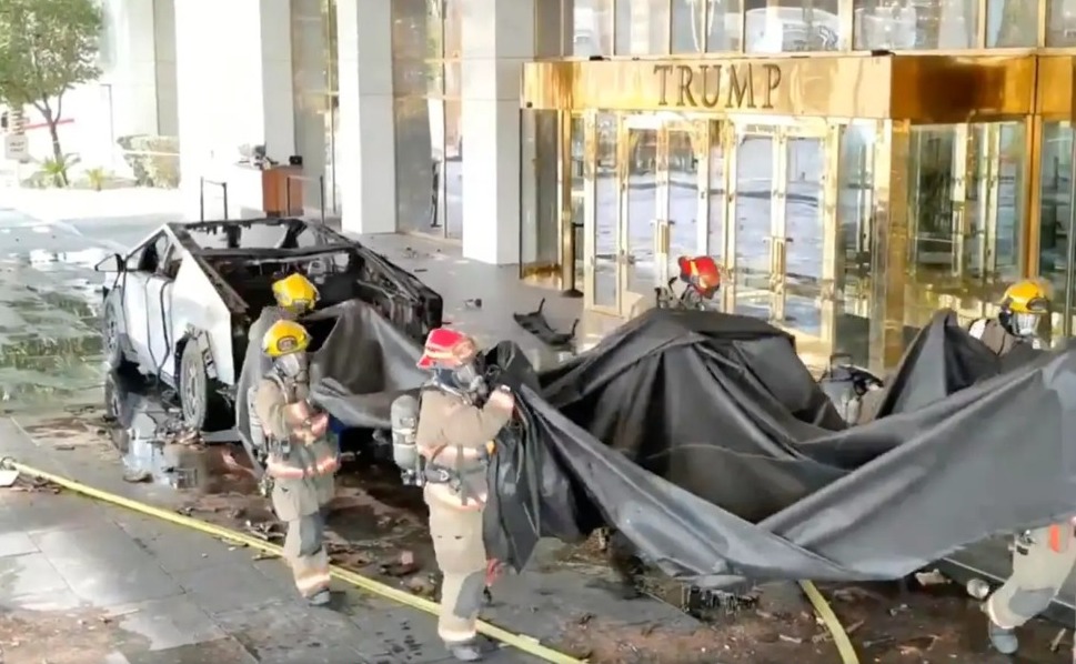 Conductor de Cybertruck que explotó frente a un hotel Trump se disparó antes del incidente