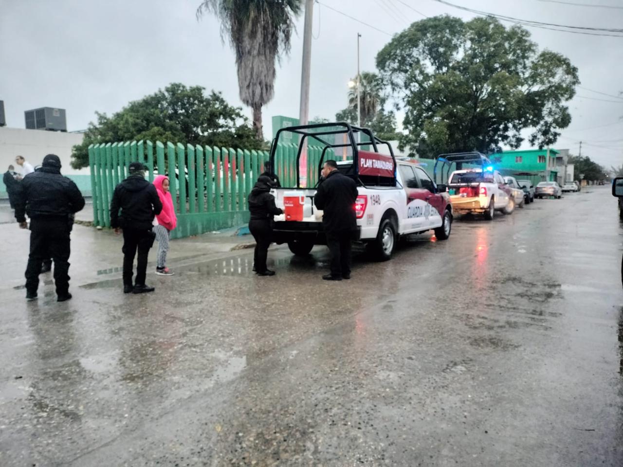 Llegan mexicanos deportados de Estados Unidos a Reynosa