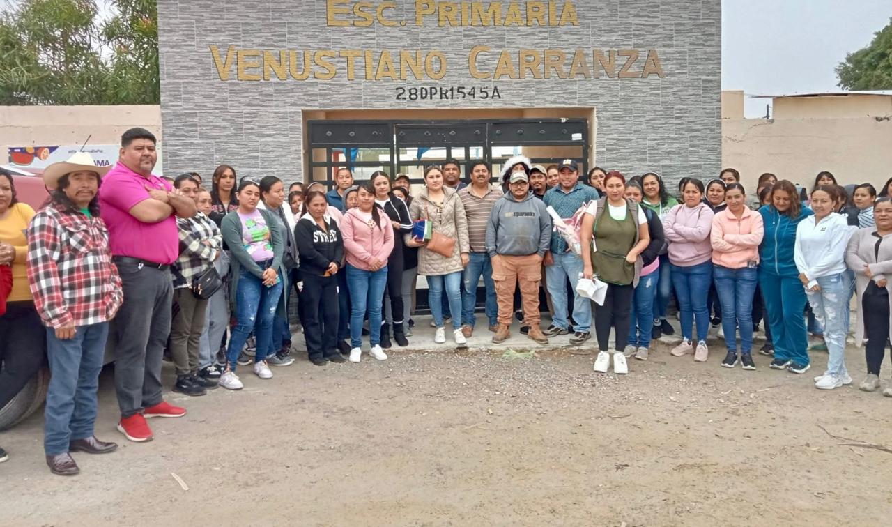 Padres de familia amenazan con cerrar escuela primaria en Carbonera Sur por falta de intendente