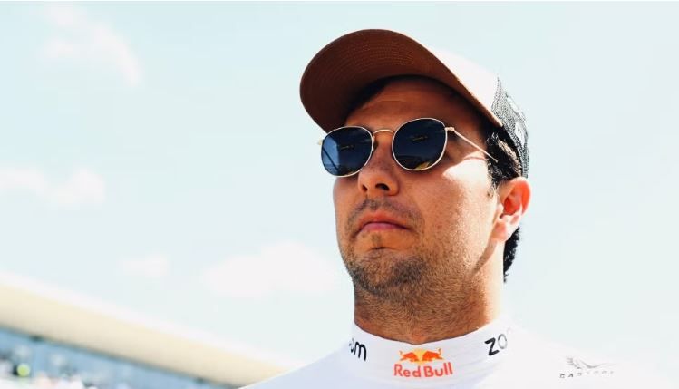 Sergio Pérez estaría intentando volver a la Fórmula 1 con la escudería Cadillac