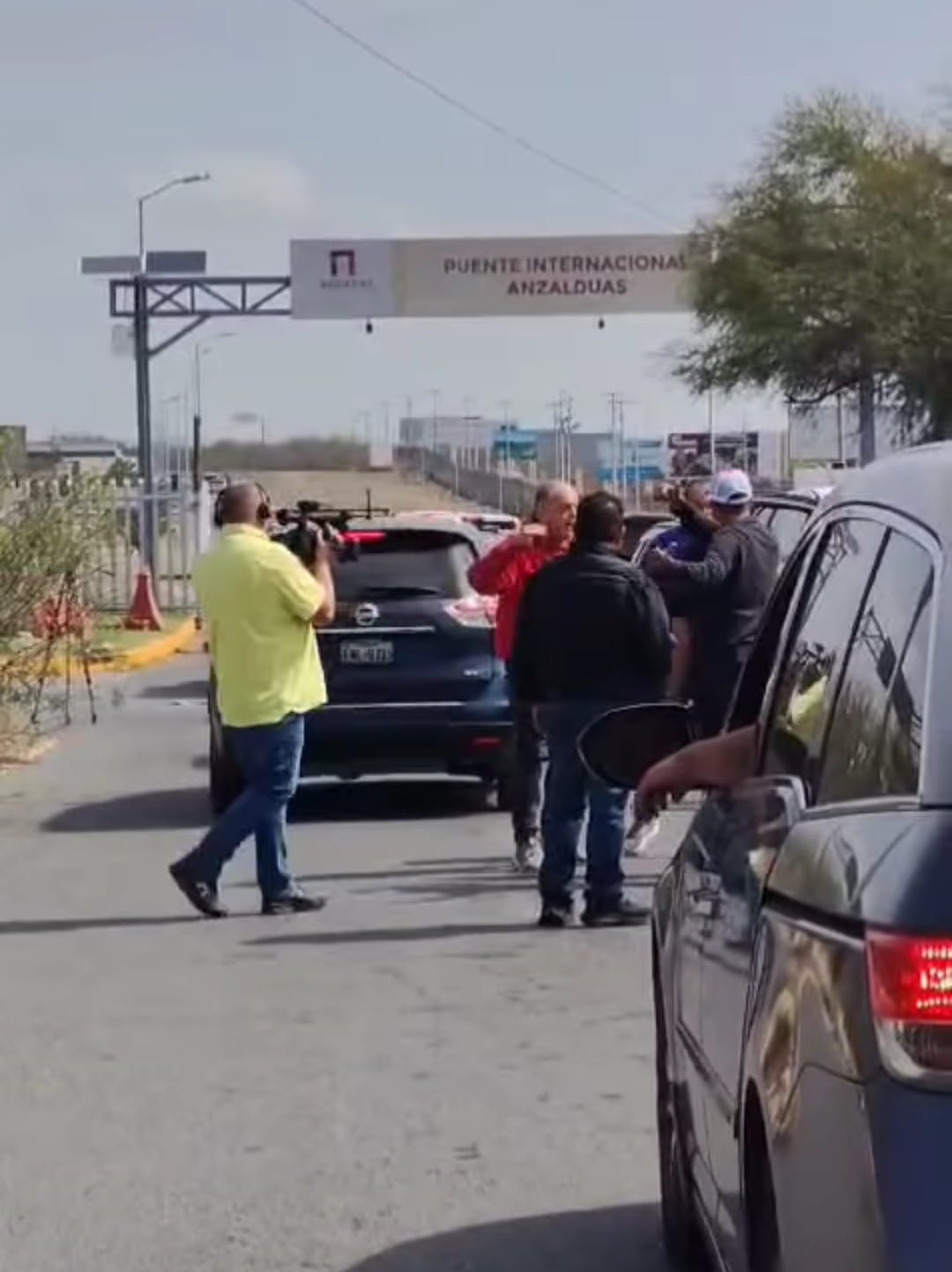 Caos en puentes internacionales por revisiones de la GN