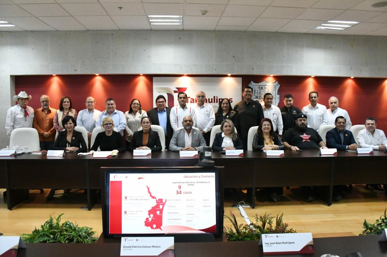 Presenta Secretaría de Desarrollo Rural acciones y programas ante diputados