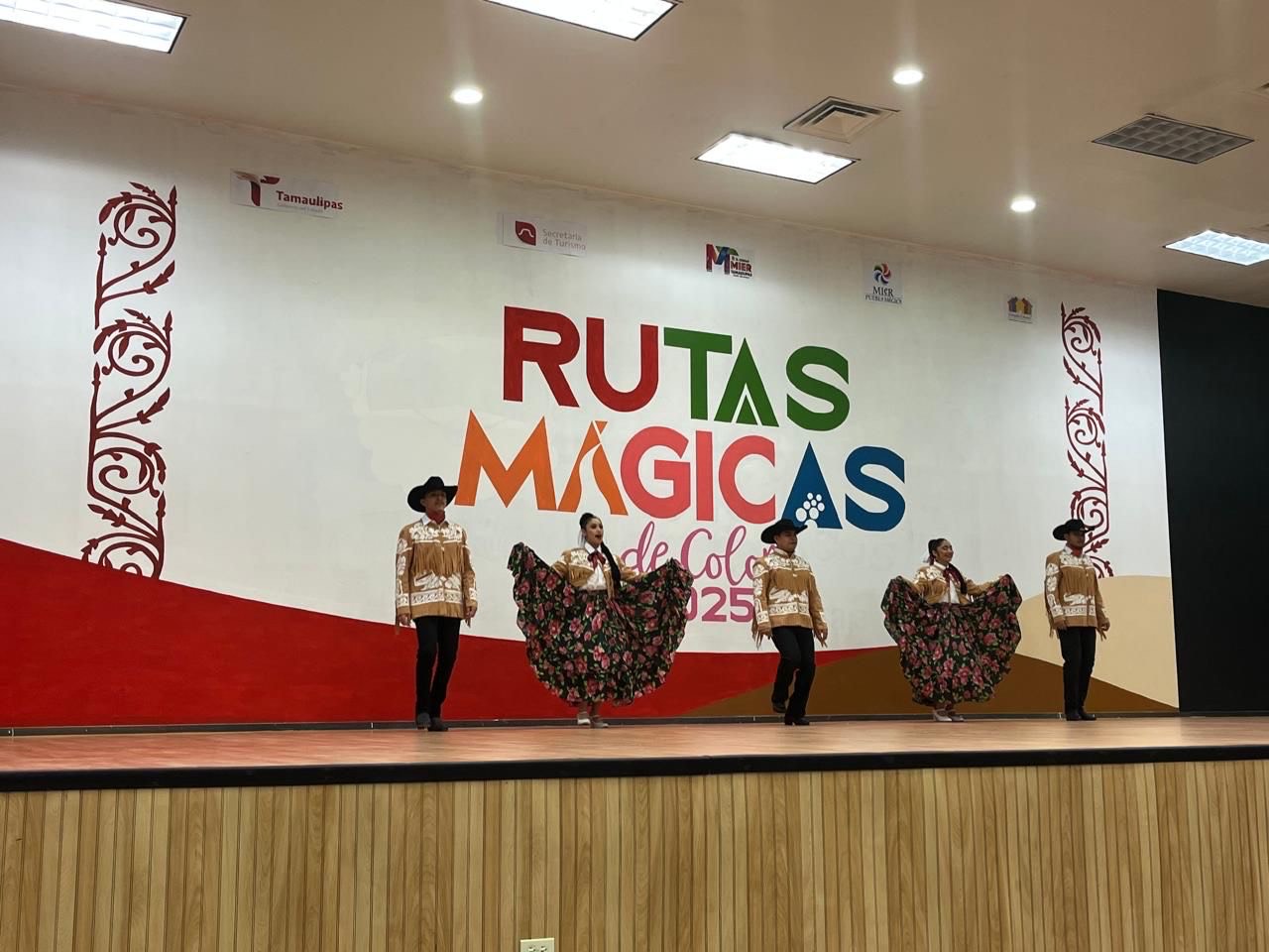 Llega al Pueblo Mágico de Mier Rutas Mágicas de Color