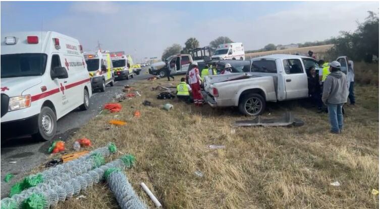 Un Prensado y diez lesionados tras fuerte choque en carretera Victoria – Matamoros