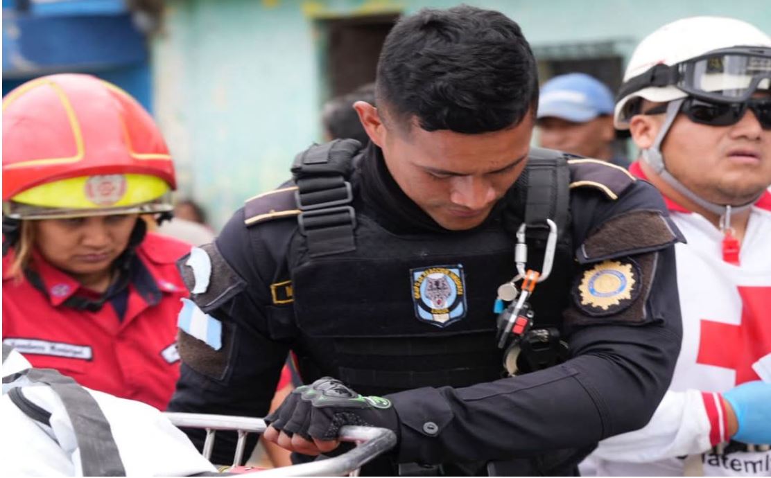 Entregan 35 cuerpos a familiares tras trágico accidente en Guatemala