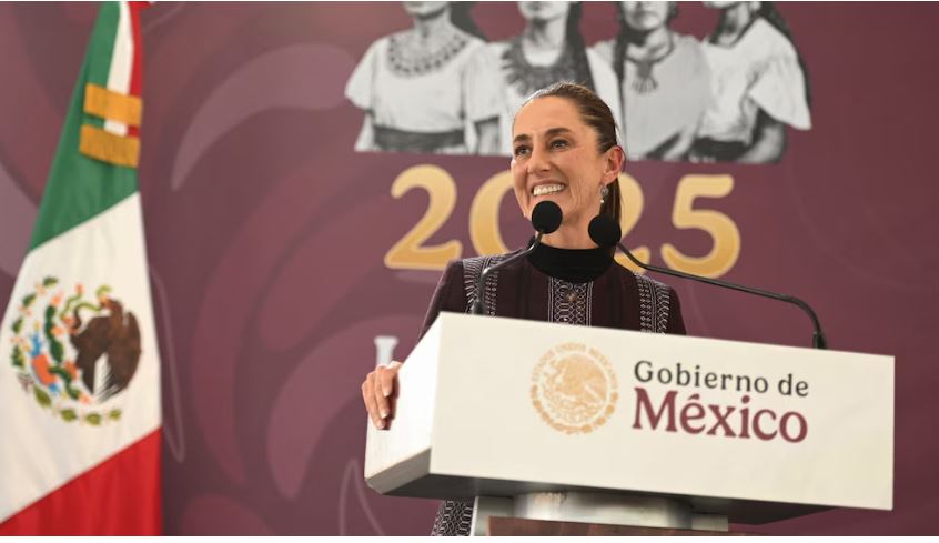 Sheinbaum lamenta la muerte de seis mexicanos en accidente aéreo en Filadelfia