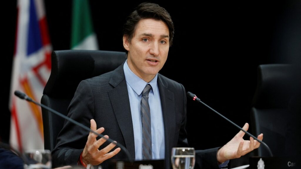 EE. UU. pausa también aranceles a Canadá, anuncia Trudeau