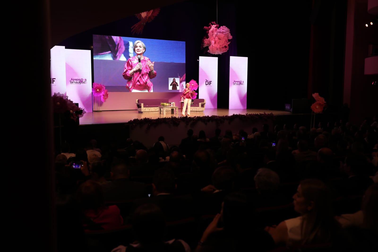 Presenta María de Villarreal 2do informe de actividades del DIF Tamaulipas