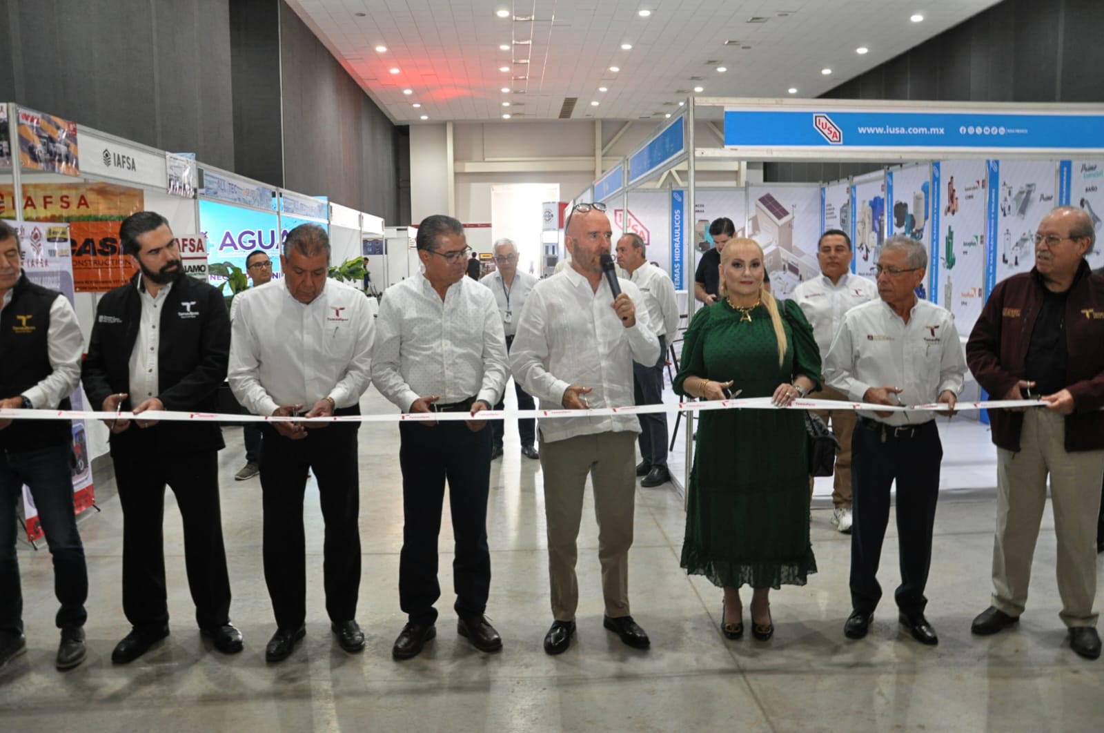 Inaugura secretario de RH Expo del Tercer Foro Estatal del Agua 2025