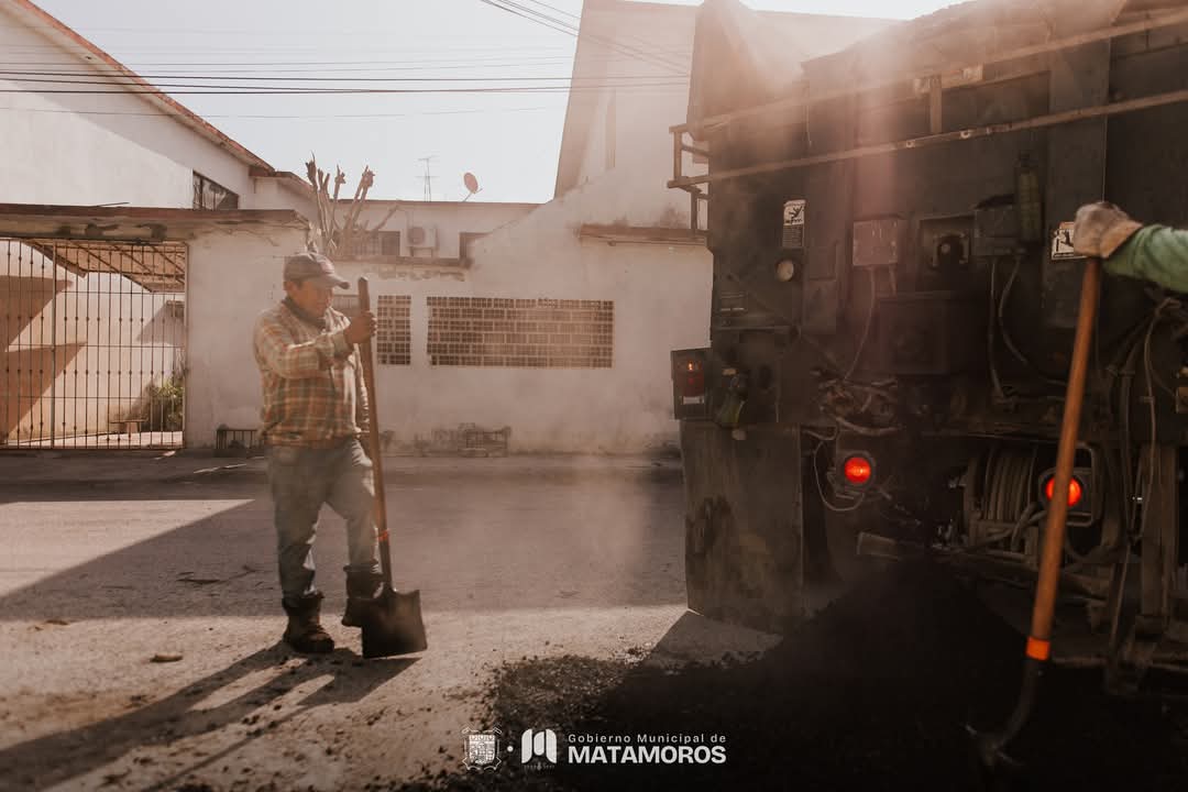 Realiza Gobierno de Matamoros bacheo en la colonia Las Norias
