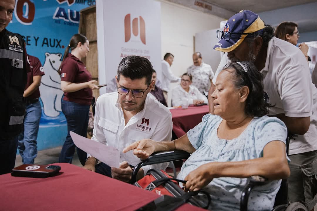 El alcalde Beto Granados es recibido con gran ánimo en la Sección 16