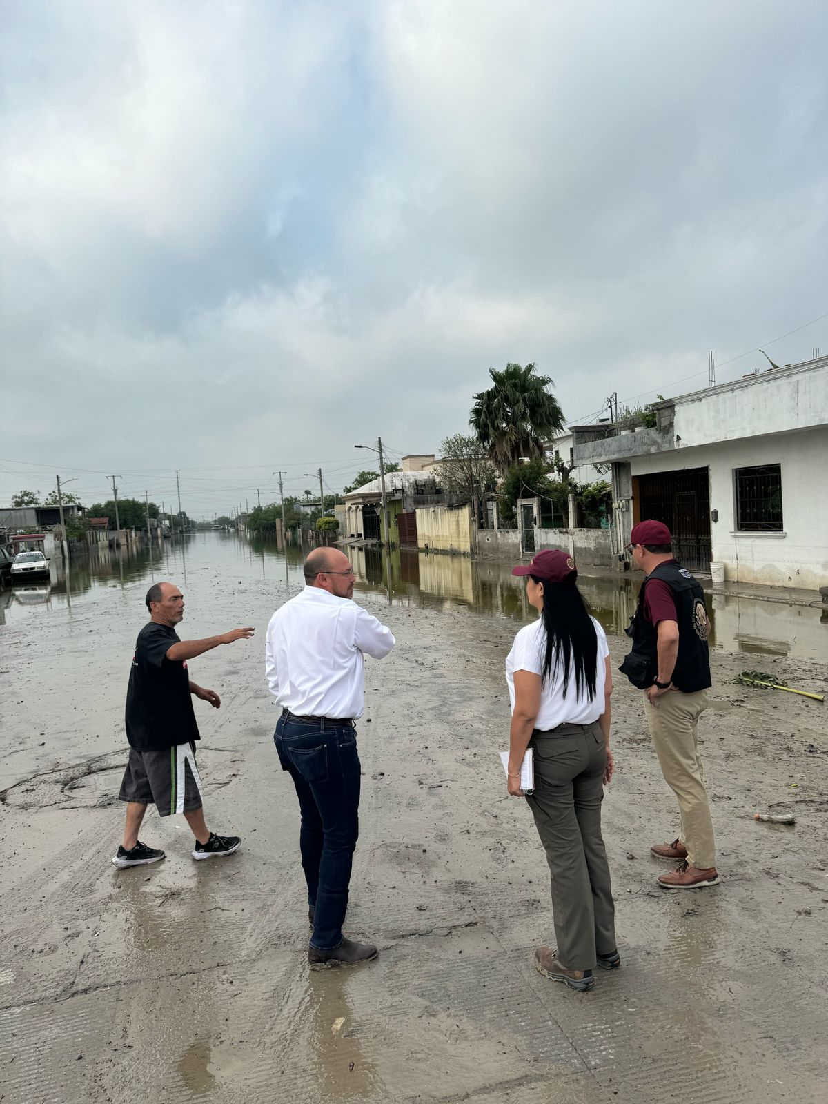 Recorre secretaria de Bienestar federal zonas afectadas por las lluvias en Reynosa