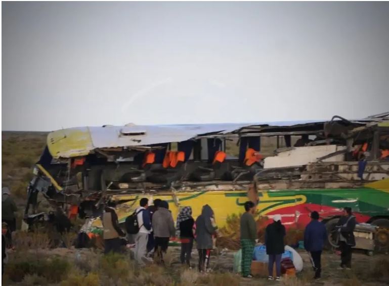 Choque entre autobuses deja al menos 37 muertos en Bolivia