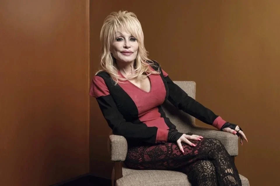 Muere Carl Dean, esposo de Dolly Parton