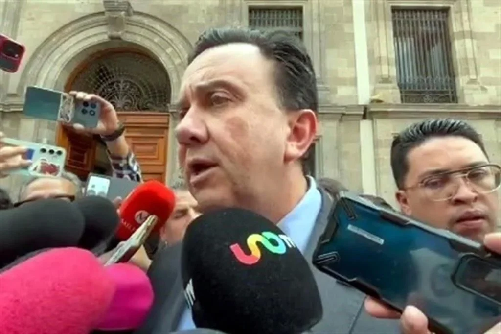 Advierten afectación por pausar aranceles
