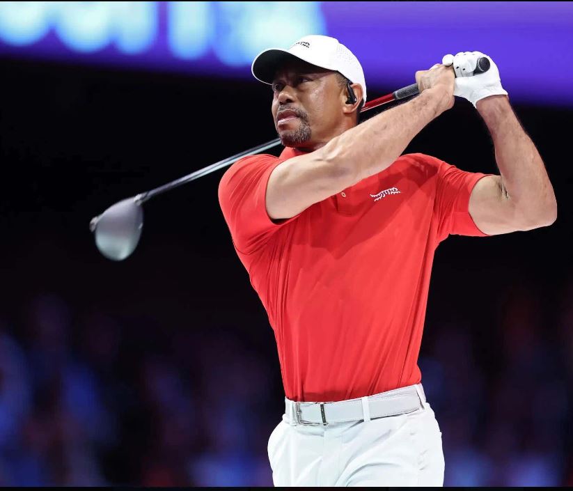 Tiger Woods se rompe el tendón de Aquiles