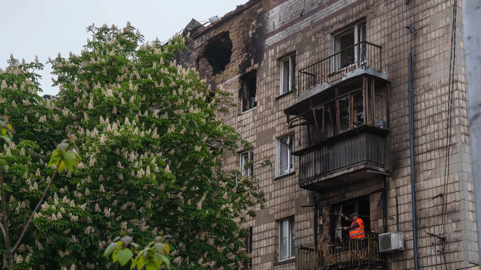 Rusia Lanza drones y misiles balísticos a Kiev