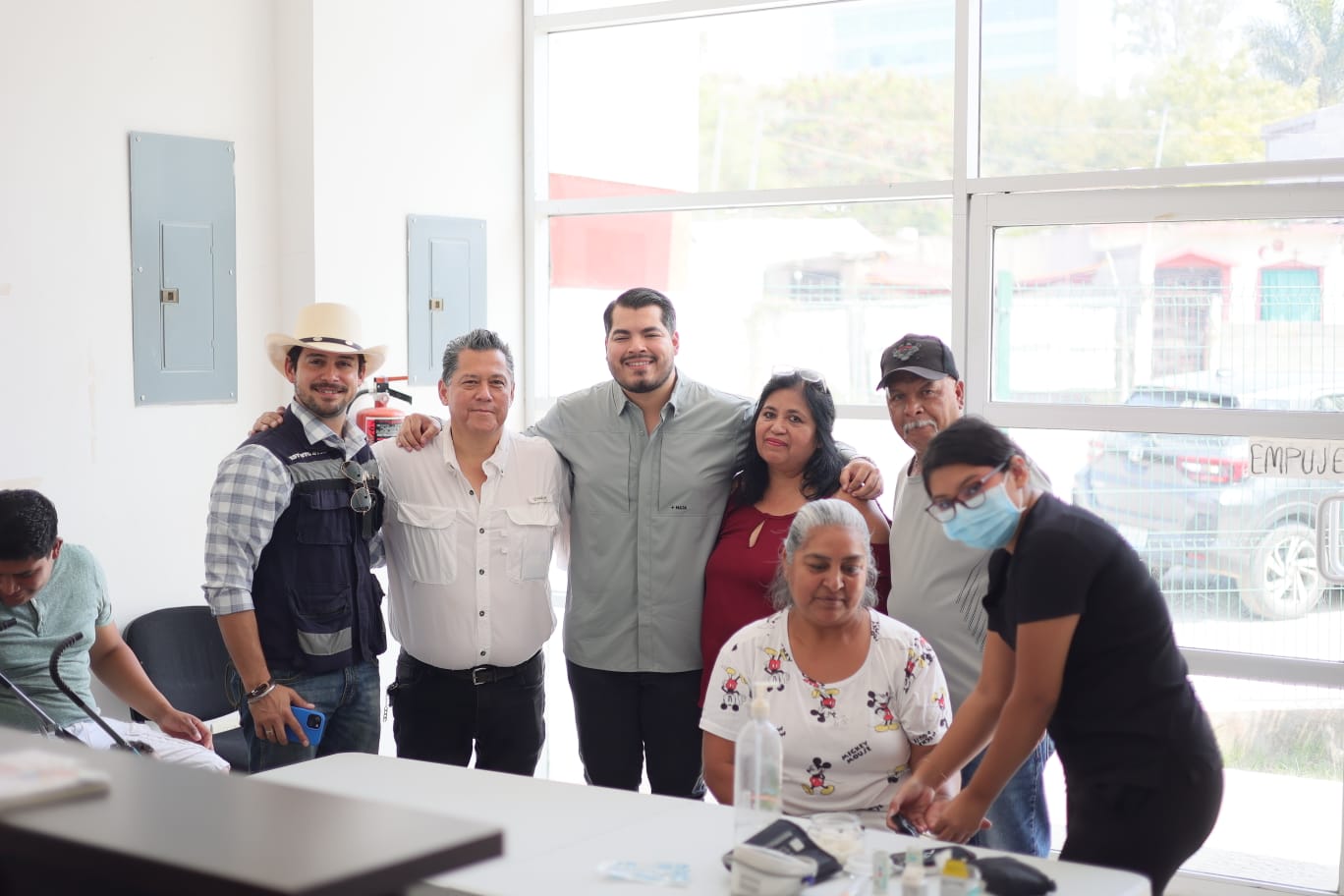Llevan SEBIEN y Rotarios jornada médica a Unidad de Bienestar