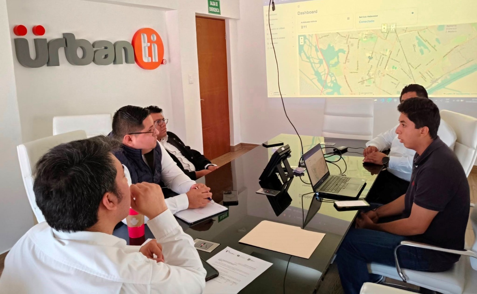 Garantizan transporte de calidad para estudiantes de la UPALT