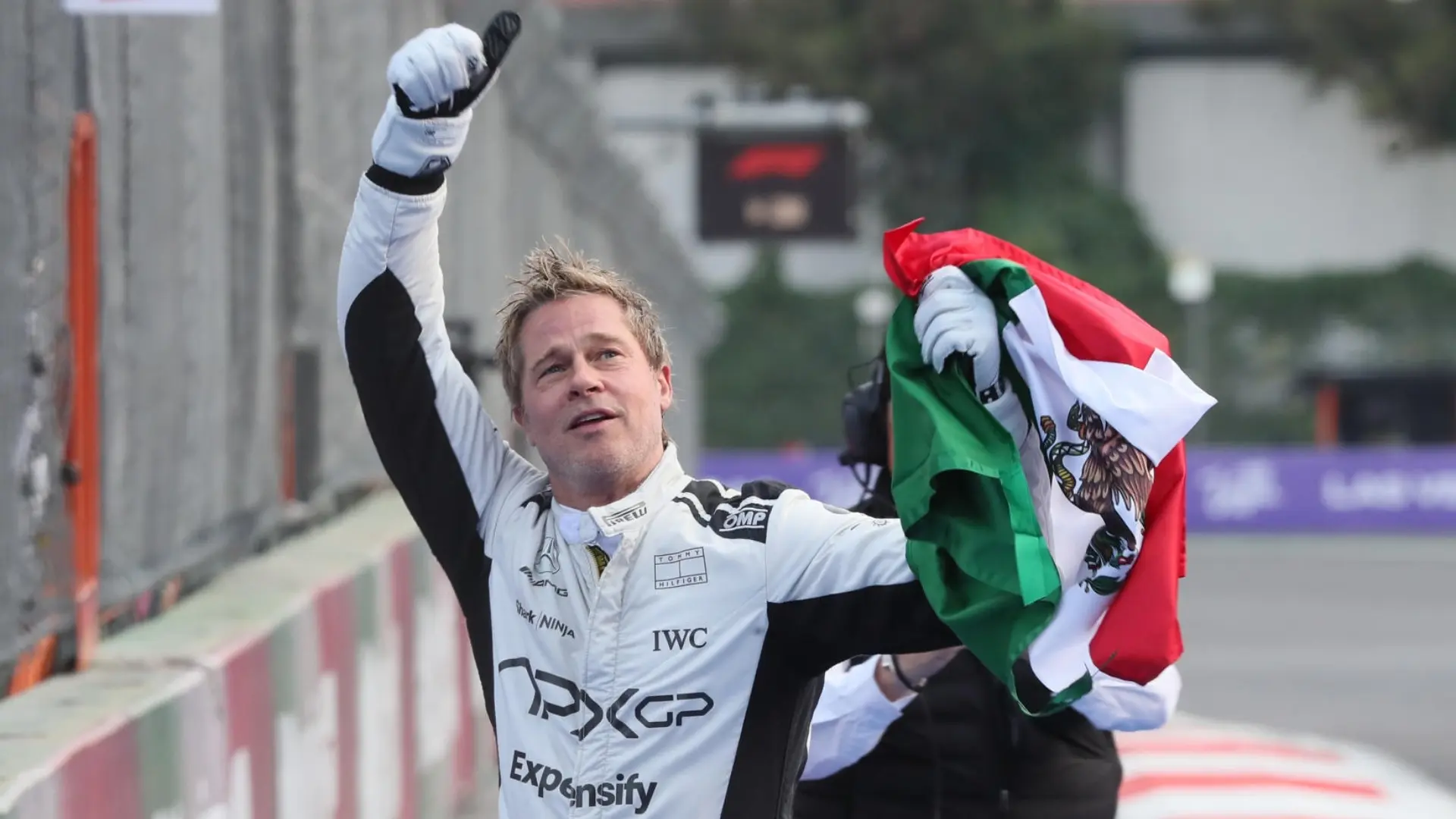 Brad Pitt brilla en México tras promocionar su próxima película ‘F1’