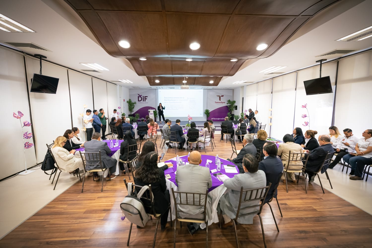 DIF y Congreso del Estado fortalecen colaboración en favor de familias vulnerables