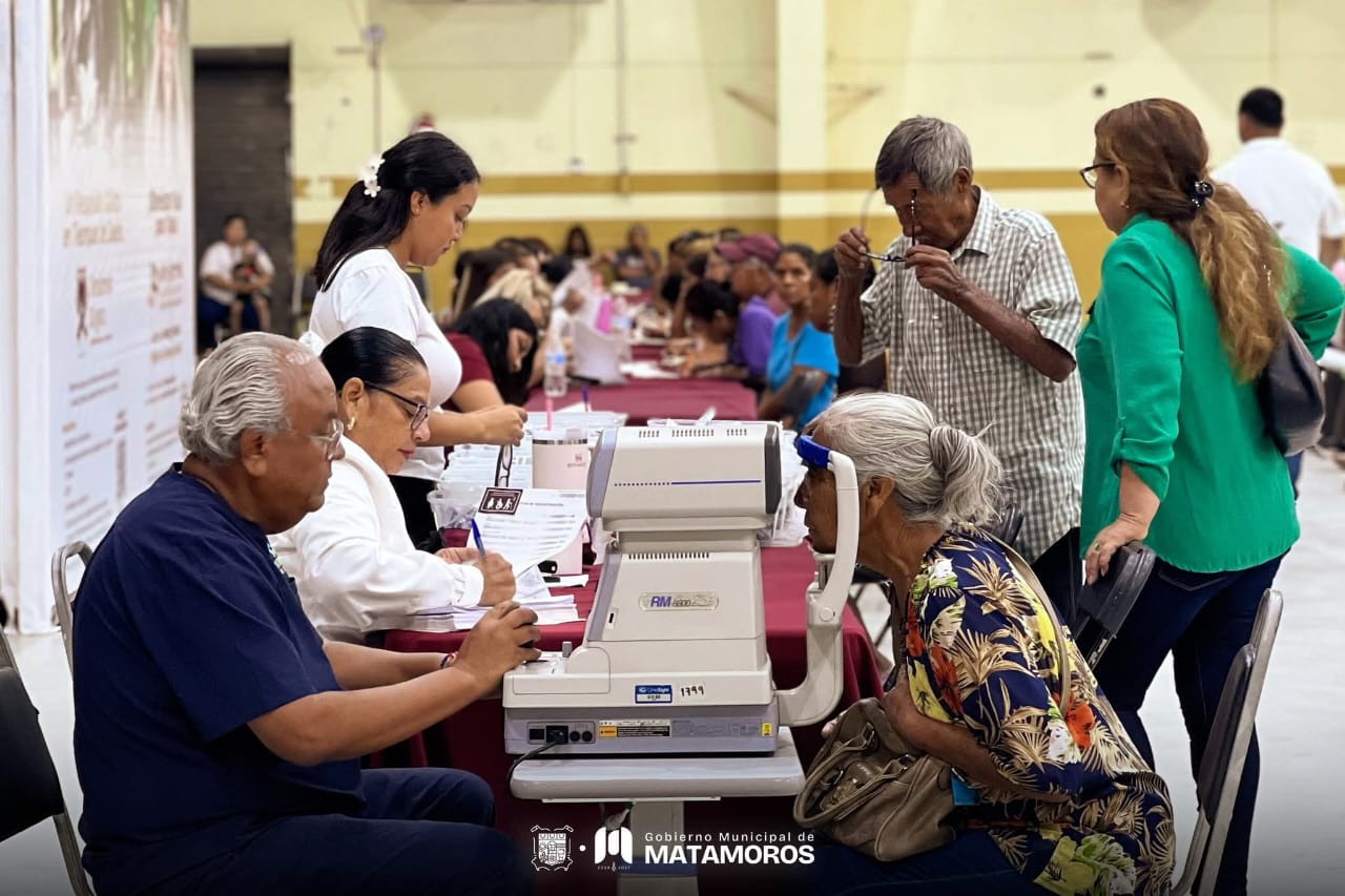 Gobierno Municipal, a través de Bienestar Social fortalecen la salud visual de la ciudadanía