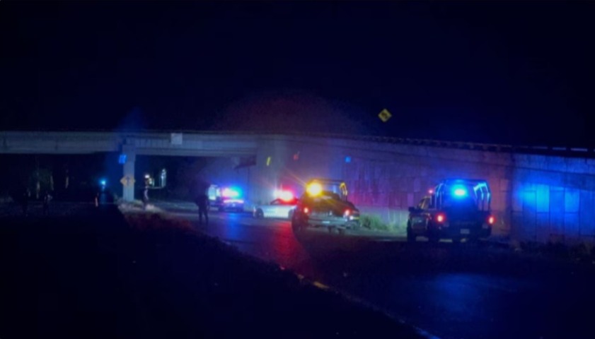 Abandonan 20 cuerpos en un puente vehicular de Culiacán