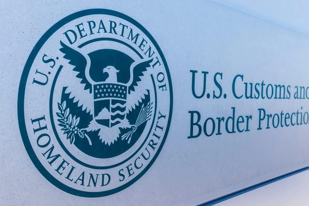 Alerta CBP sobre estafa telefónica con falsos agentes