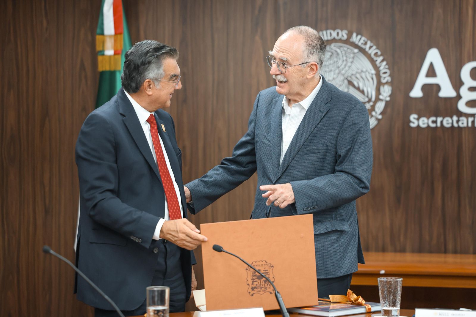 Acuerda Américo con SADER apoyos para productores de sorgo y maíz