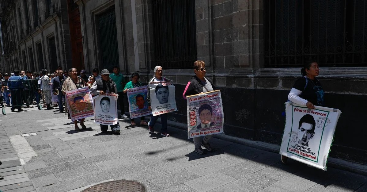 Colectivos de búsqueda exigen a Sheinbaum una elección transparente para titular de la CNB