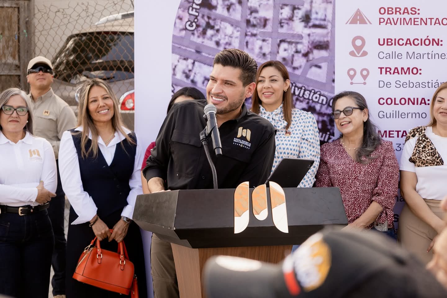 Inaugura el Presidente Municipal, la calle Martínez en la colonia Guillermo Guajardo