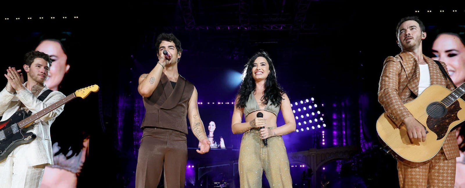 Demi Lovato y Joe Jonas cantan “This is me” juntos otra vez en la gira de los Jonas Brothers y los fans enloquecen