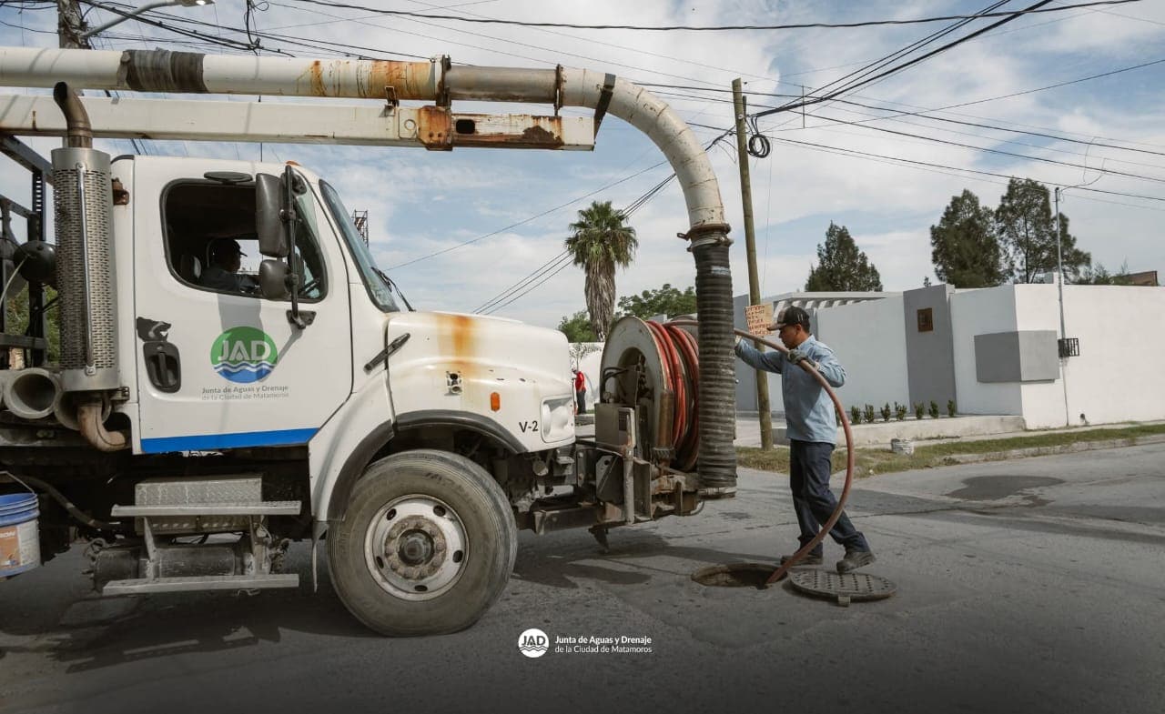 Exhorta Gobierno Municipal a mantener limpias las calles; eso evita taponamientos en temporada de lluvias