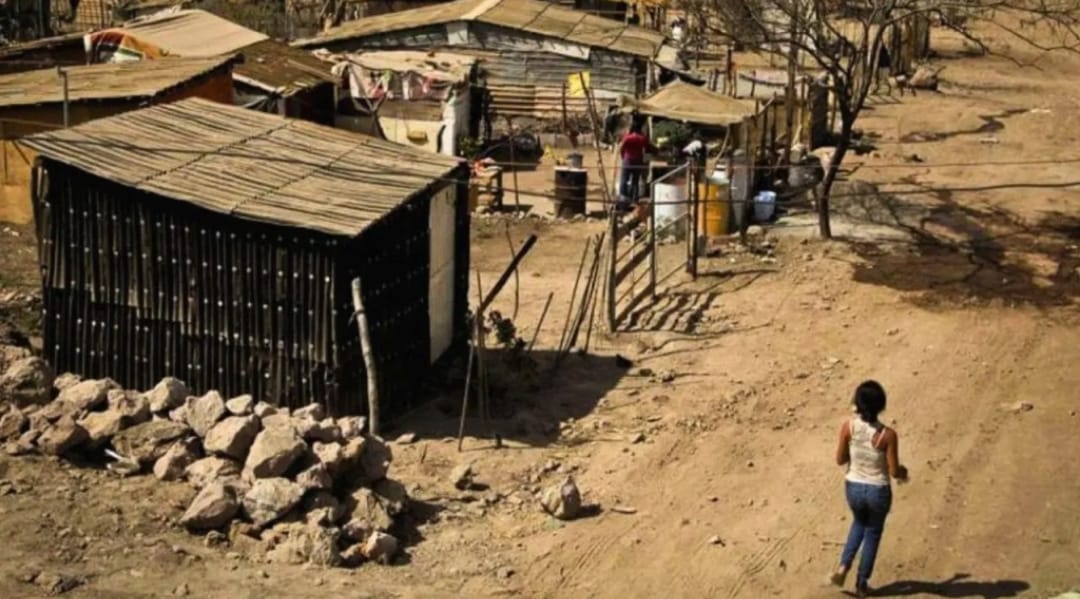 La pobreza en México se ha reducido pero las carencias sociales aumentan; Señala ONG