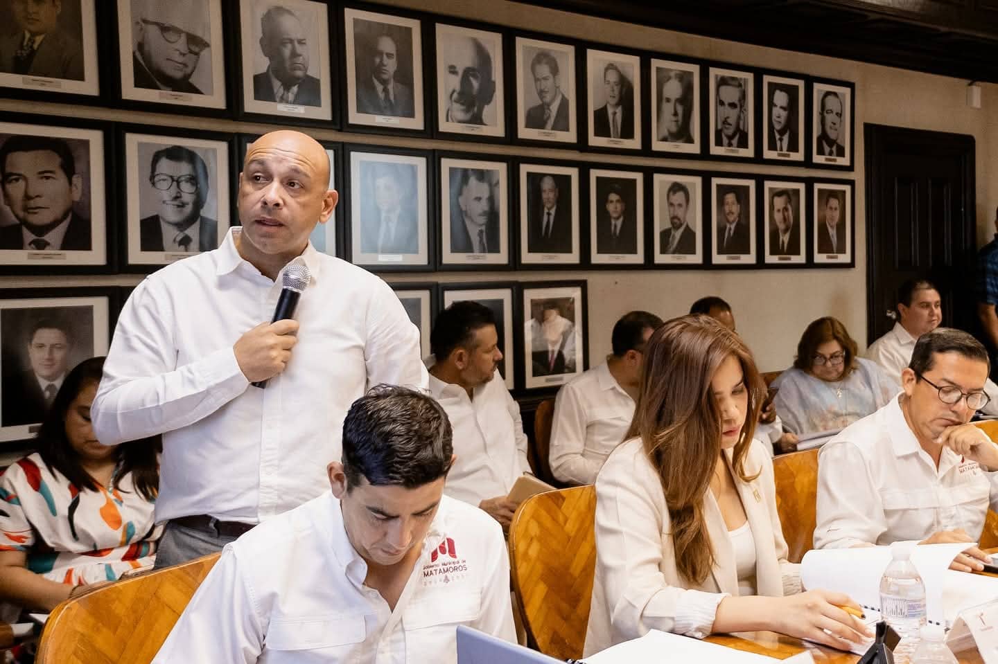 Nuevos consejeros de la JAD rinden protesta ante el alcalde Beto Granados, presidente del Consejo