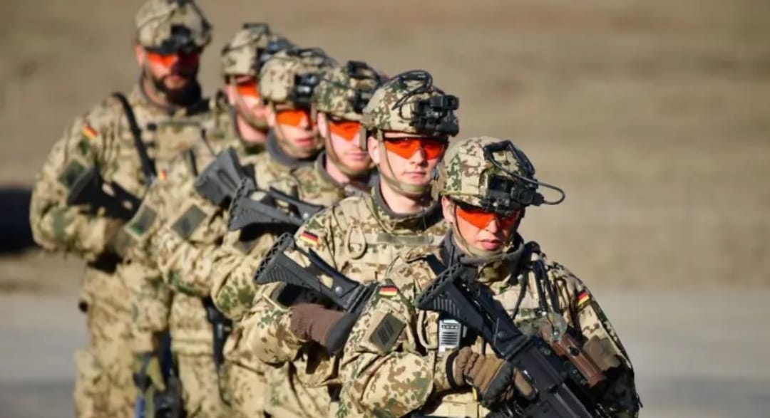 Alemania planea reforzar su ejército; Convoca voluntarios al servicio militar