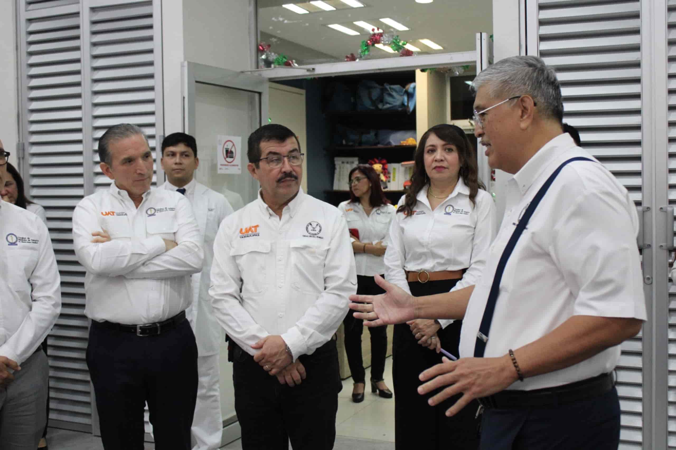 Sostiene rector de la UAT encuentro con universitarios de Medicina Tampico