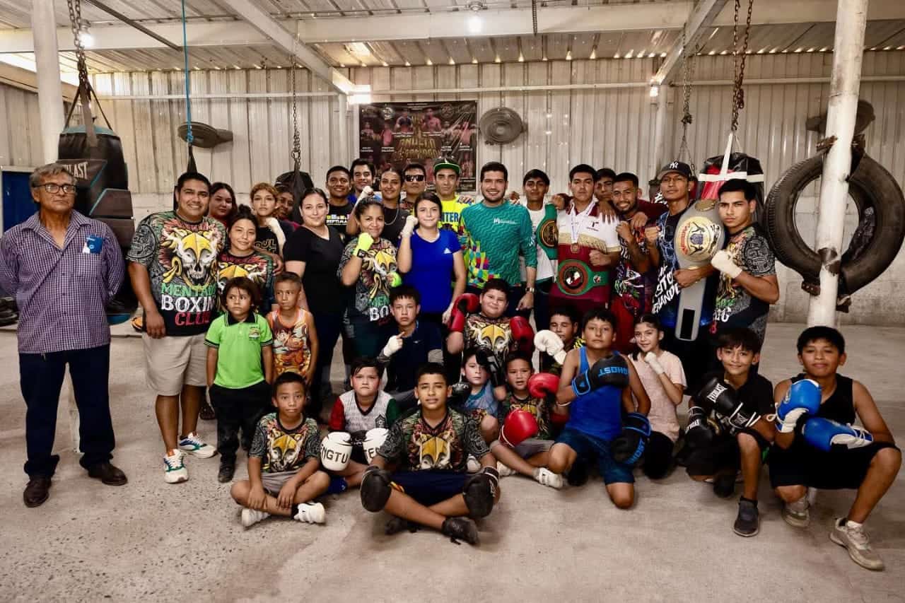 Jóvenes deportistas buscan apoyo con el alcalde Beto Granados