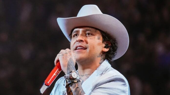 Universal Music advierte a Christian Nodal: podría haber una orden de arresto