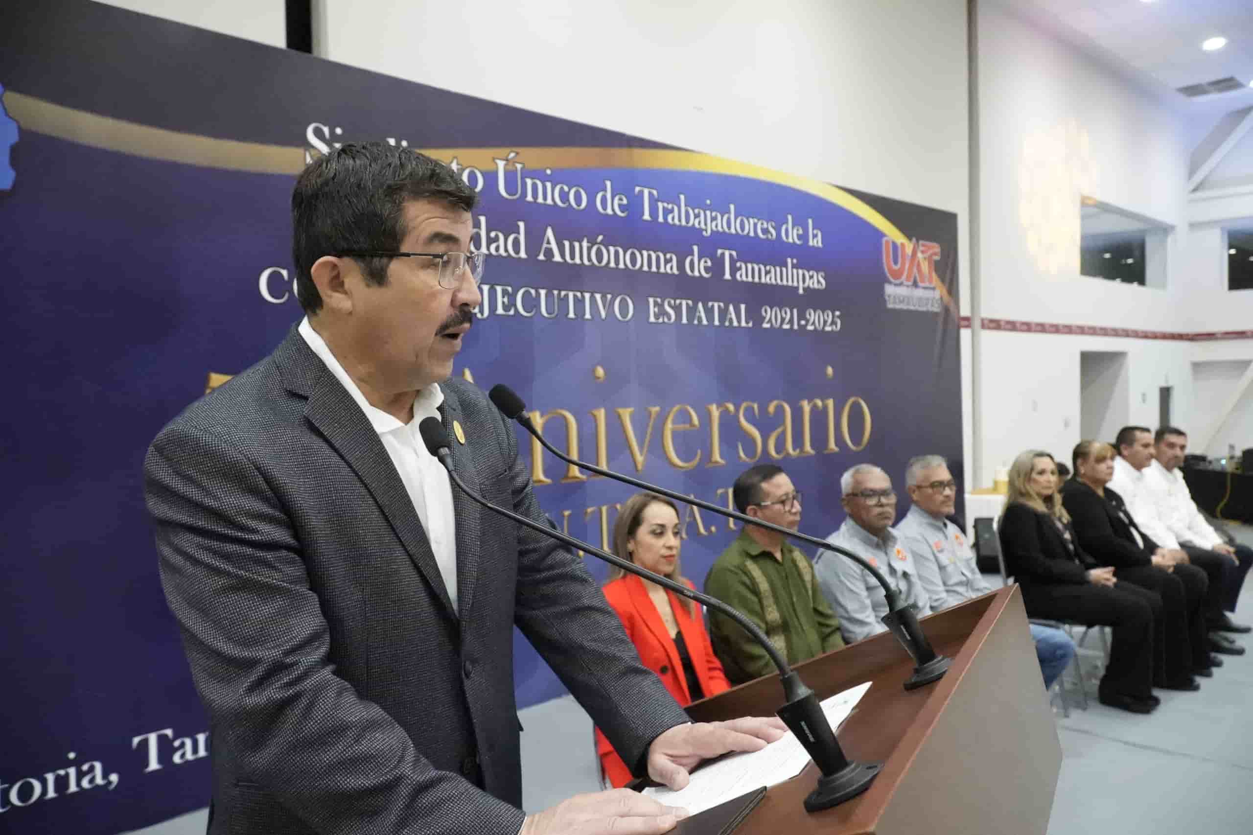 Celebra SUTUAT el 52 aniversario de su fundación