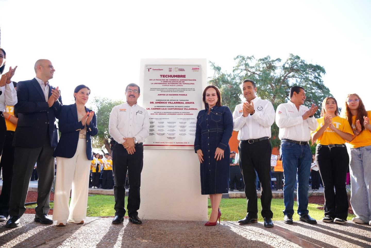 La UAT y gobierno de Nuevo Laredo entregan obras a universitarios