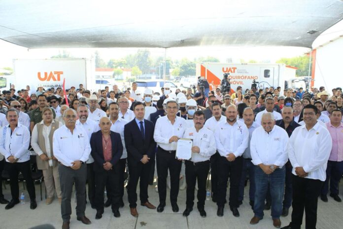 Américo Villarreal recibe ampliación de certificación TIF para el rastro de la UAT