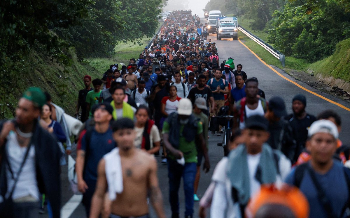 Migrantes en Tapachula que se dirigen a CDMX piden regularización, no el “sueño americano”