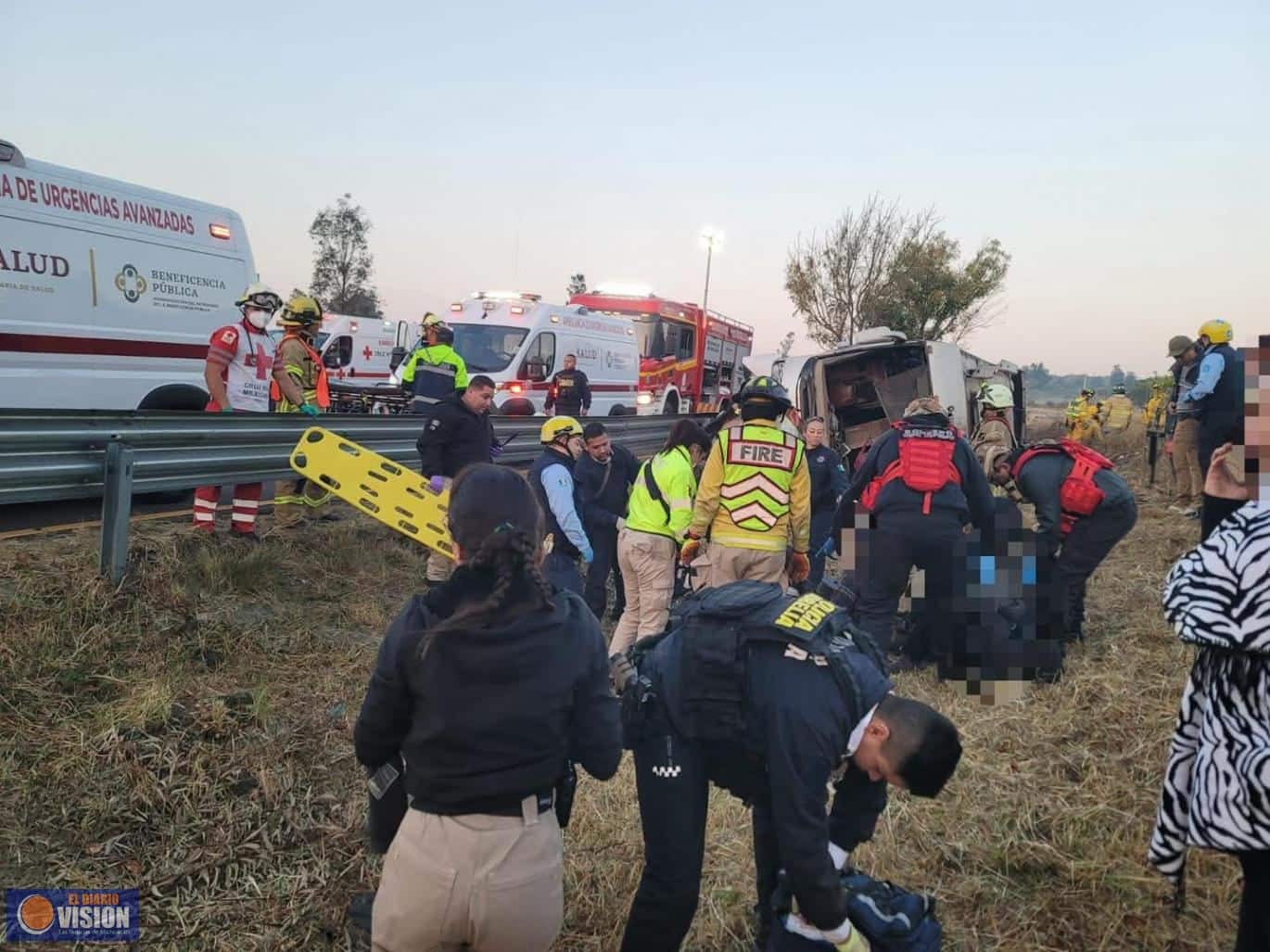 Tragedia en Morelia: Volcadura de Autobús Deja al Menos 7 Muertos y 17 Heridos