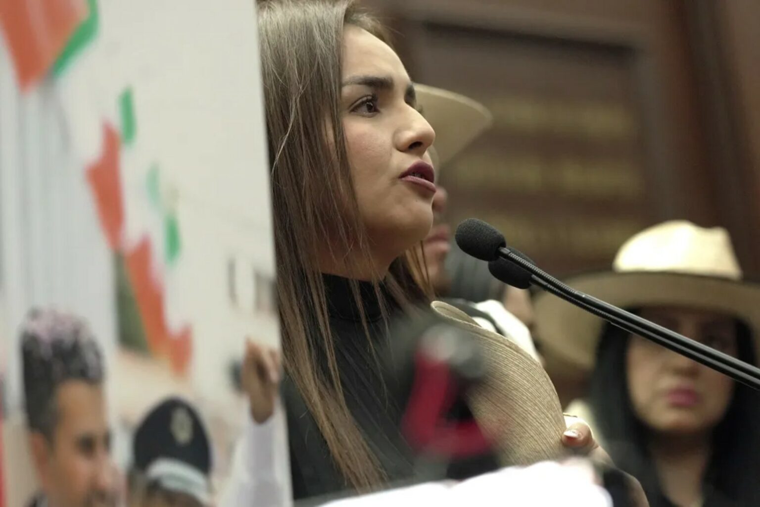Alcaldesa de Uruapan, Grecia Quiroz, Exige Respuestas y No Está Satisfecha con Investigación del Asesinato de su Esposo