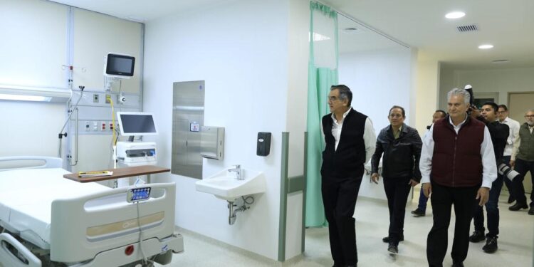 Supervisa Américo Villarreal avance y equipamiento del nuevo Hospital General de Ciudad Madero